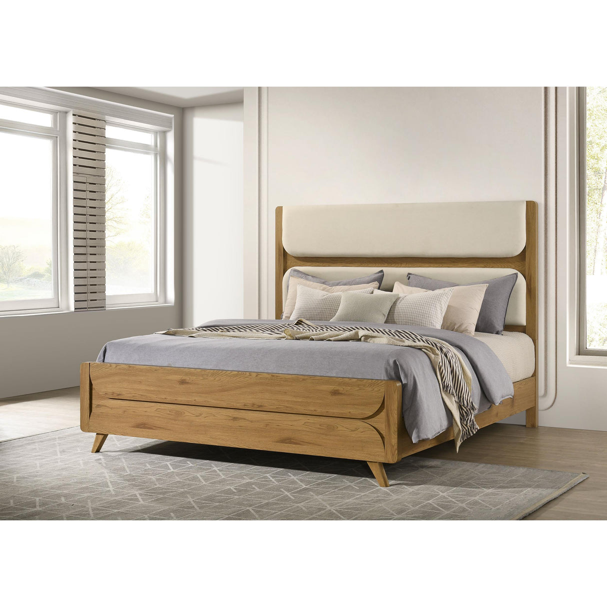 Coaster Furniture Bennett 222901KE 78-inch Eastern King Upholstered Panel Bed - Cream/Light Oak IMAGE 3