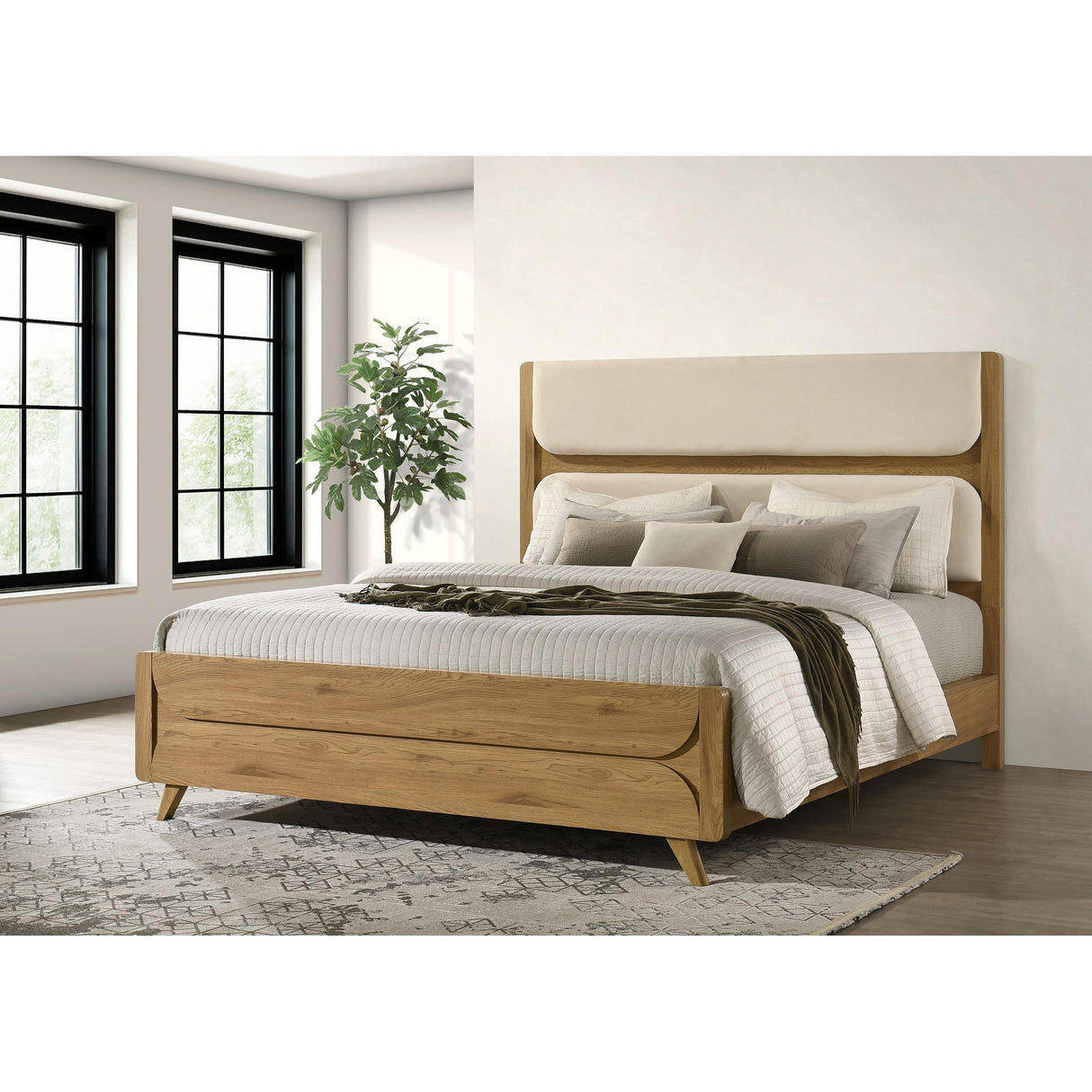 Coaster Furniture Bennett 222901KW 78-inch California King Upholstered Panel Bed - Cream/Light Oak IMAGE 2