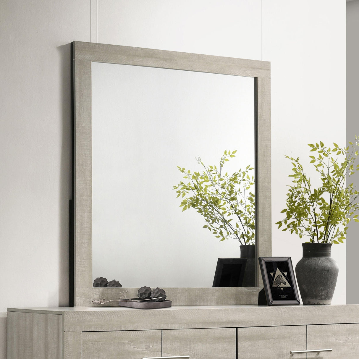 Coaster Furniture Trenton 225064 Dresser Mirror - Rustic Cream IMAGE 4