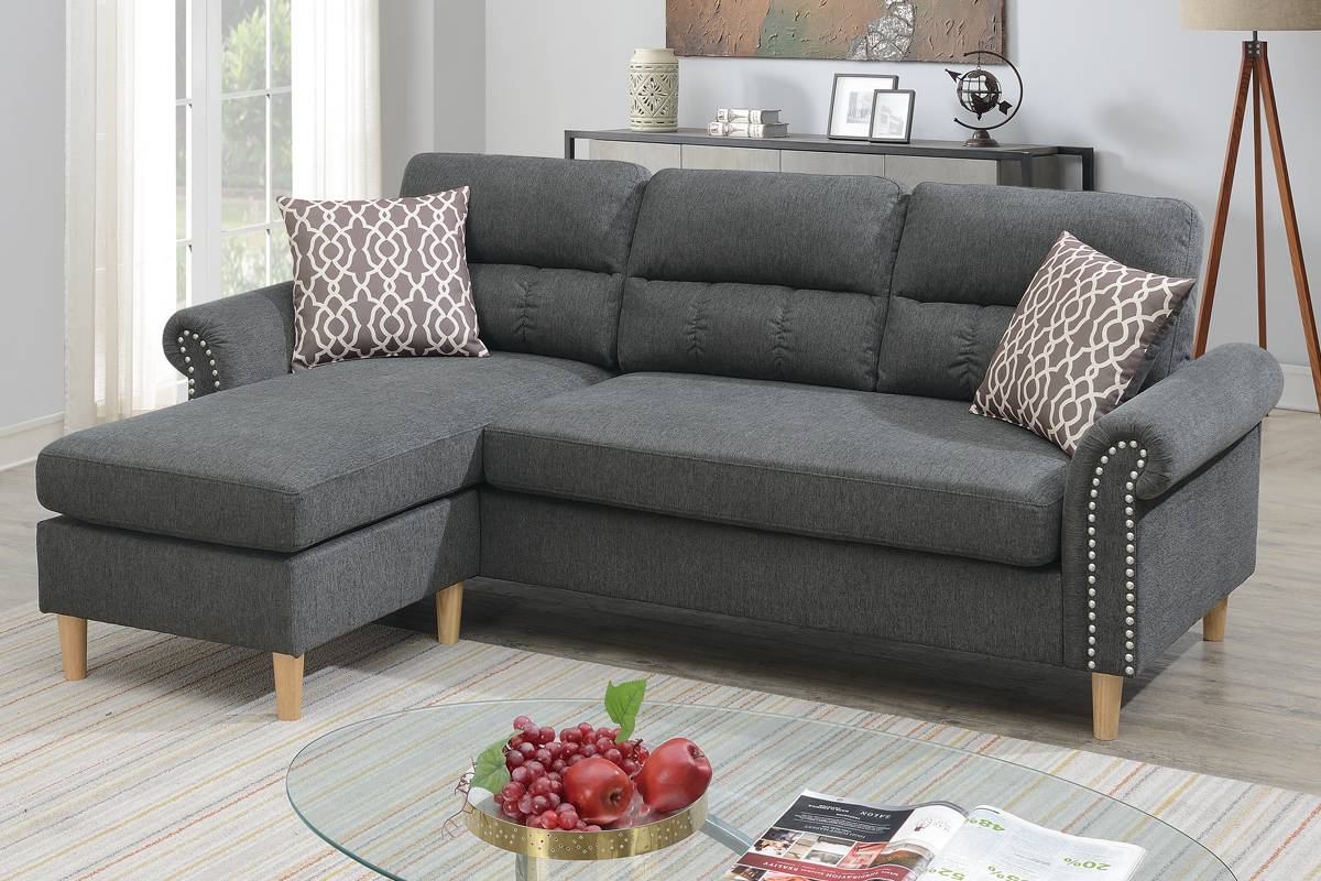 2-Pcs Sectional With 2 Pillow