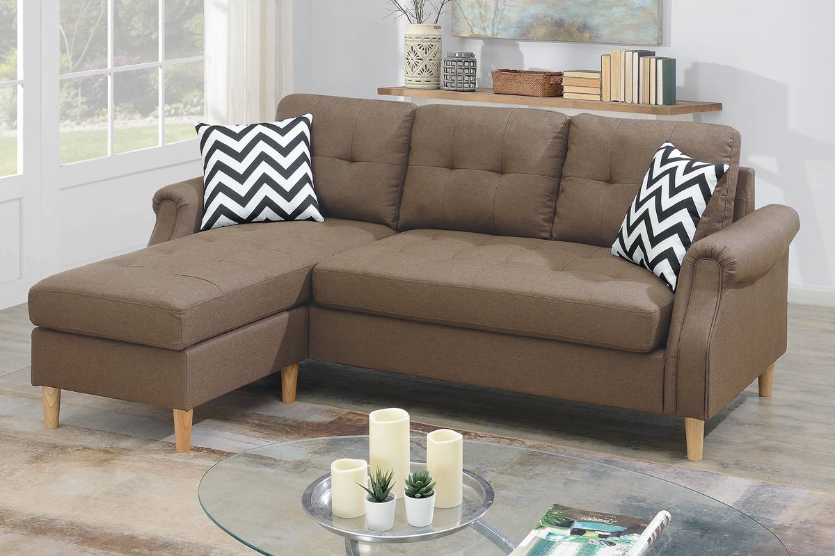 Reversible Sectional with 2 Accent Pillow
