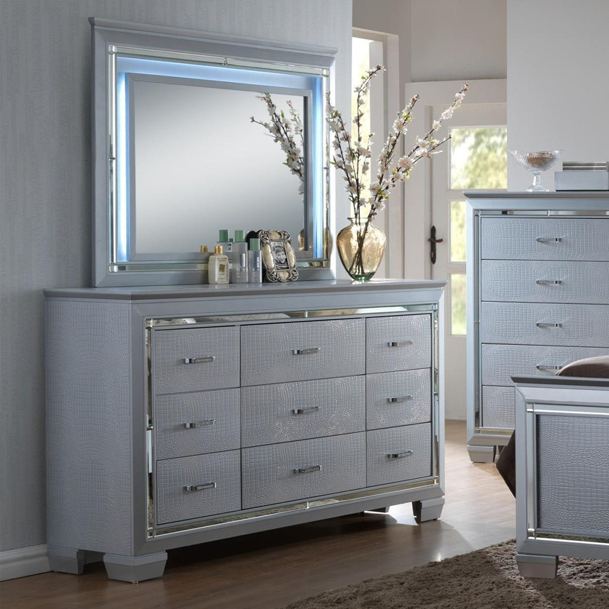  Crown Mark Lillian B7100 7 pc Queen Panel Bedroom Set IMAGE 3