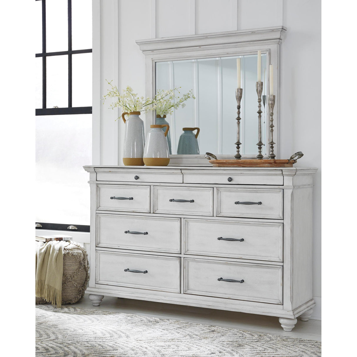  Benchcraft Kanwyn B777 8 pc Queen Upholstered Panel Storage Bedroom Set IMAGE 3