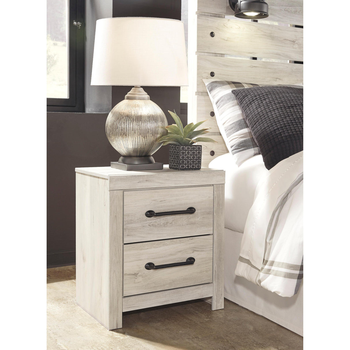  Signature Design by Ashley Cambeck B192 6 pc King Panel Bedroom Set IMAGE 5