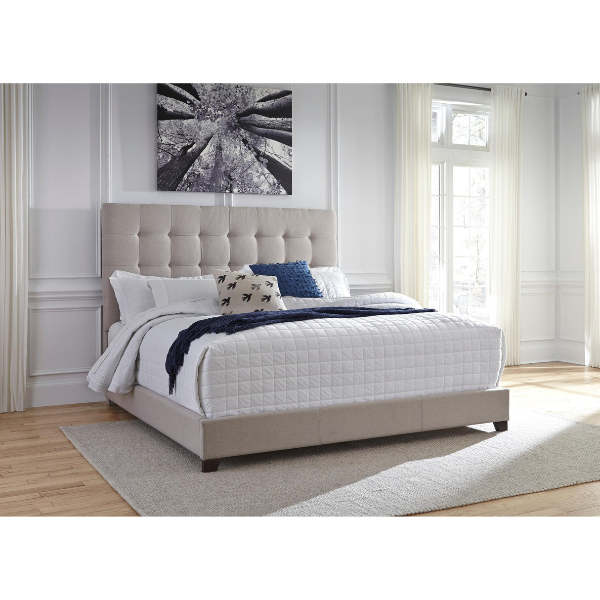  Signature Design by Ashley Dolante B130B7 5 pc Queen Upholstered Panel Bedroom Set IMAGE 2