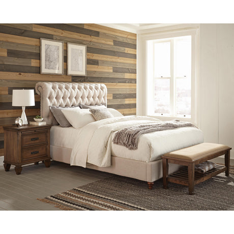  Coaster Furniture Devon 300525Q 57-inch Upholstered Queen Panel Bed - Beige IMAGE 4