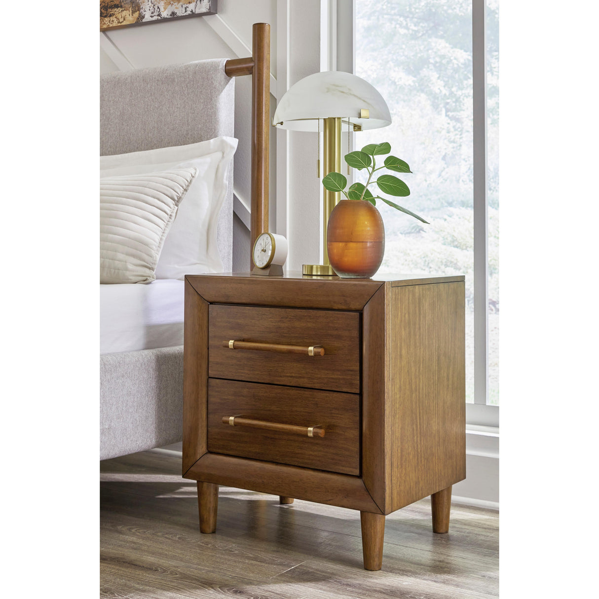  Signature Design by Ashley Lyncott B615B12 6 pc Queen Upholstered Panel Bedroom Set IMAGE 4