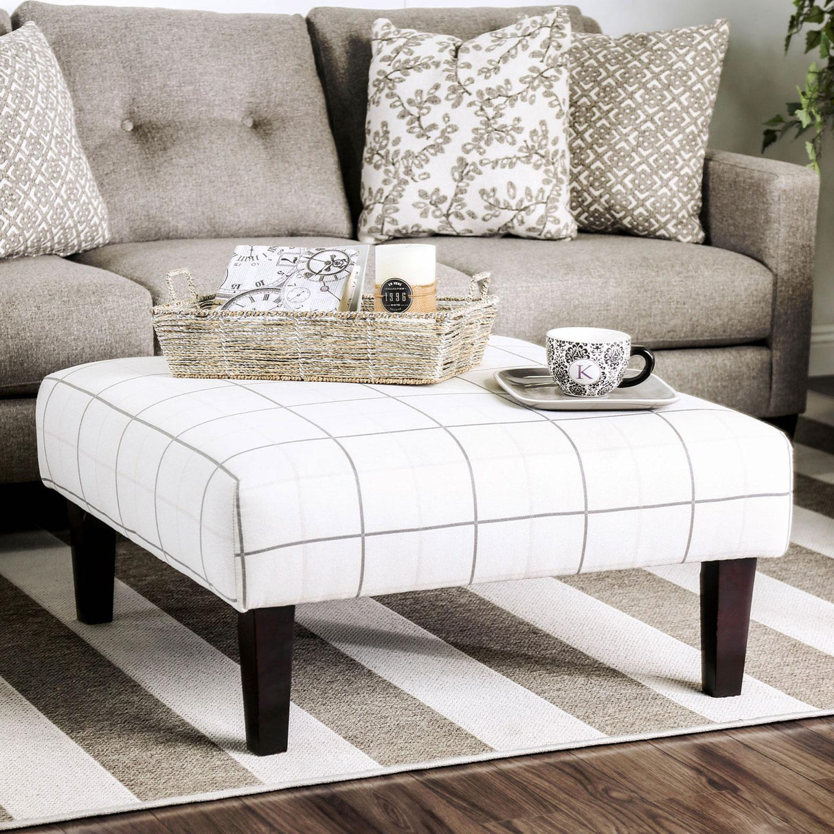  Furniture of America Dorset Fabric Ottoman SM8564-OT IMAGE 1