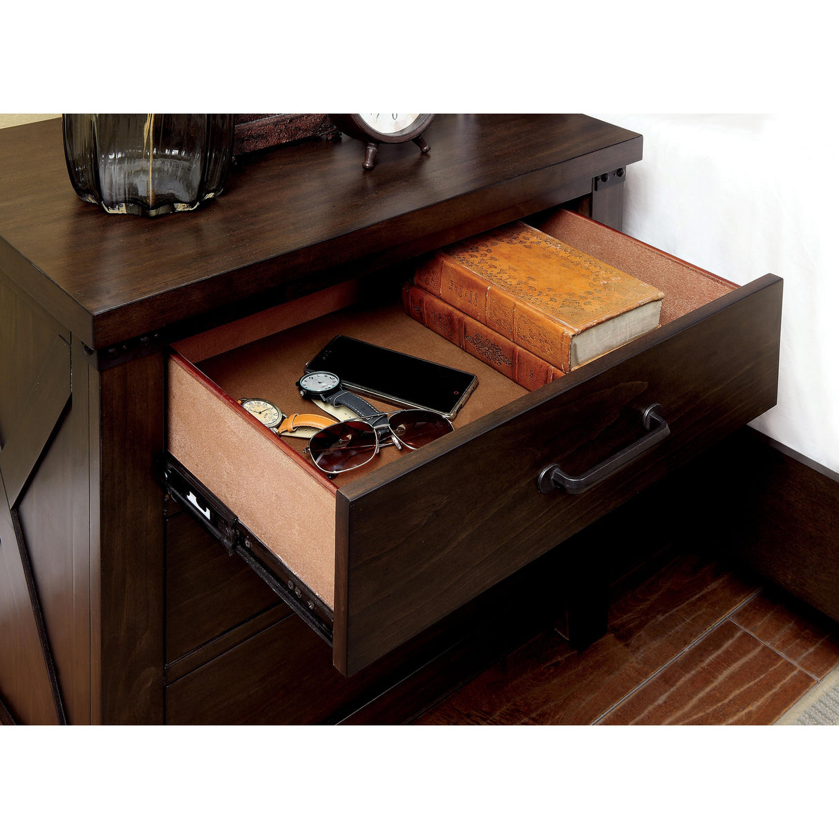  Furniture of America Bianca 3-Drawer Nightstand CM7734N IMAGE 3