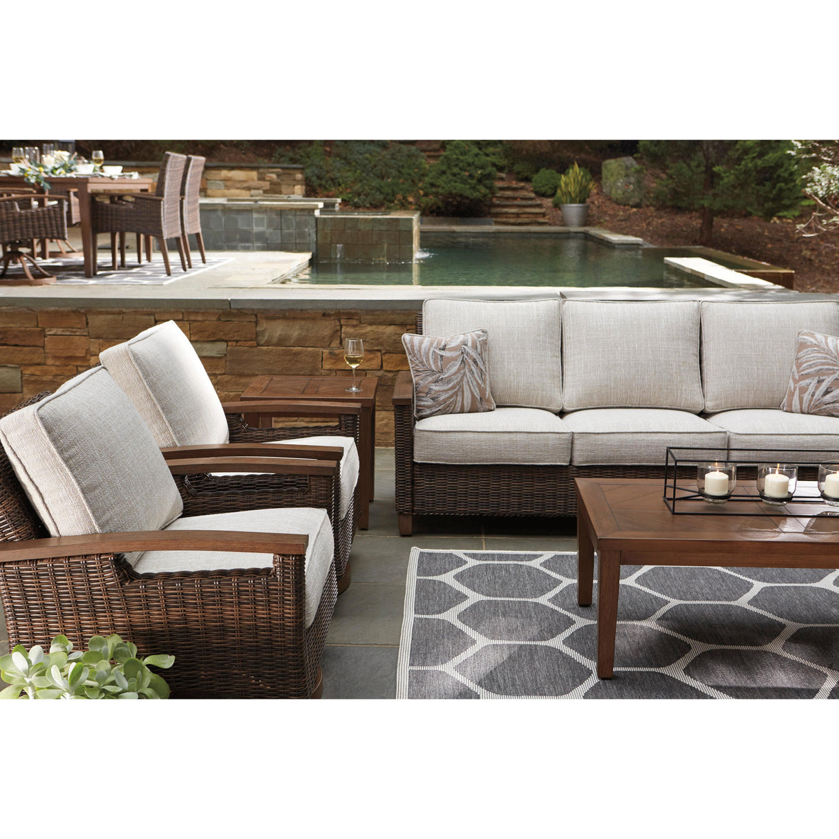  Signature Design by Ashley Paradise Trail P750-821 Swivel Lounge Chair IMAGE 8