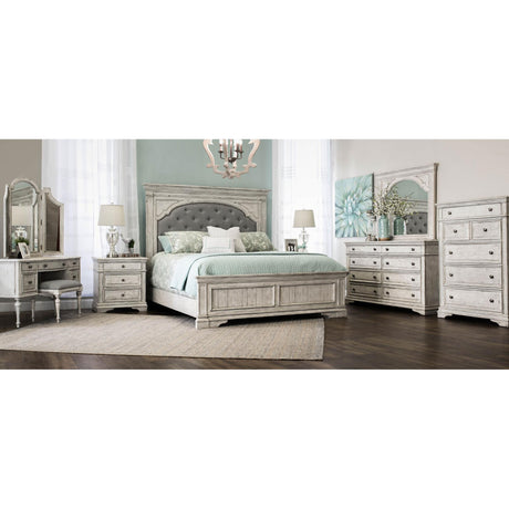  Steve Silver Furniture Highland Park 3-Drawer Nightstand HP900NSW IMAGE 4