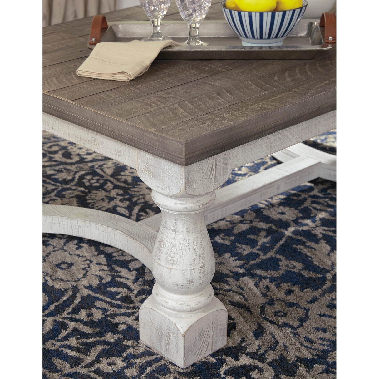  Signature Design by Ashley Havalance Cocktail Table T814-1 IMAGE 2
