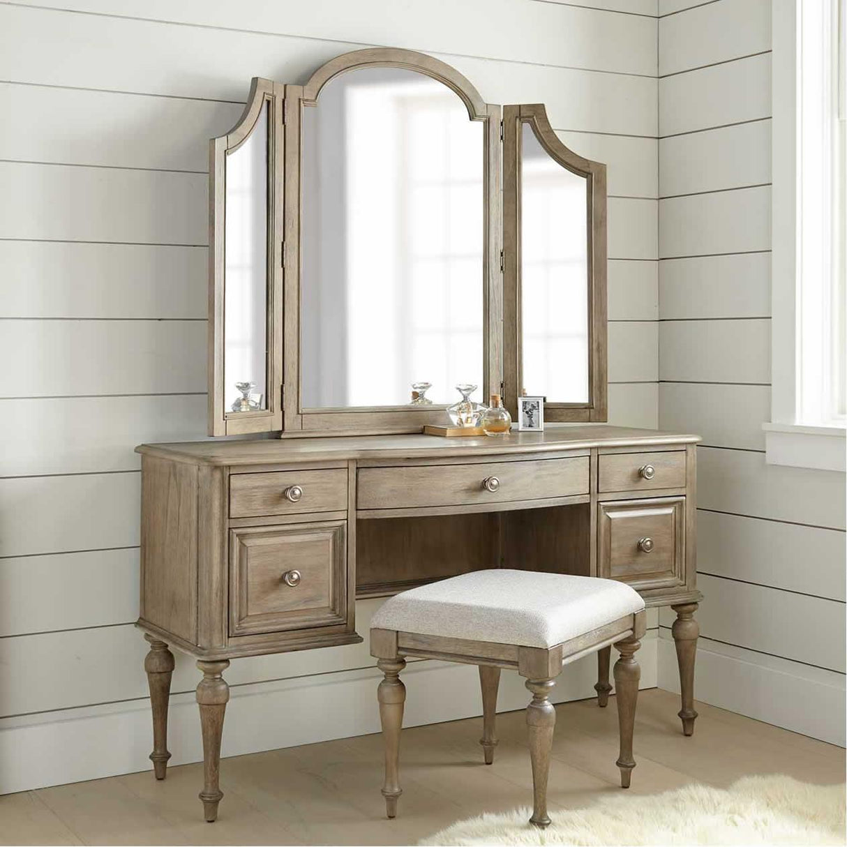  Steve Silver Furniture Highland Park HP900 3-Piece Vanity Set - Driftwood IMAGE 2
