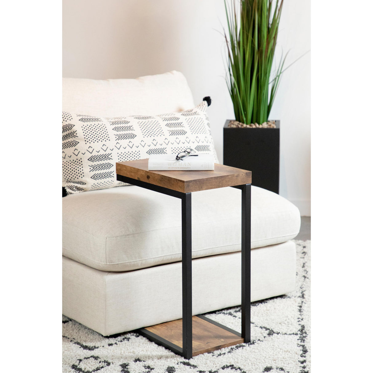  Coaster Furniture Beck 931246 Engineered Wood C-Shape Sofa Side Table - Antique Nutmeg IMAGE 2