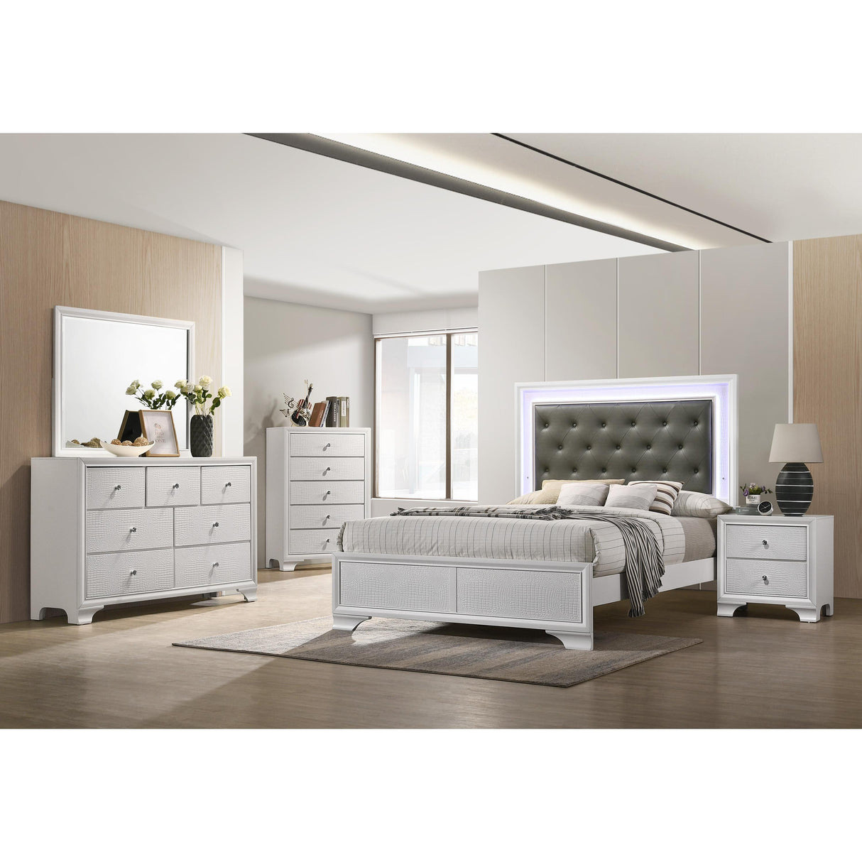  Crown Mark Lyssa B4310-2 Nightstand - Frost IMAGE 2