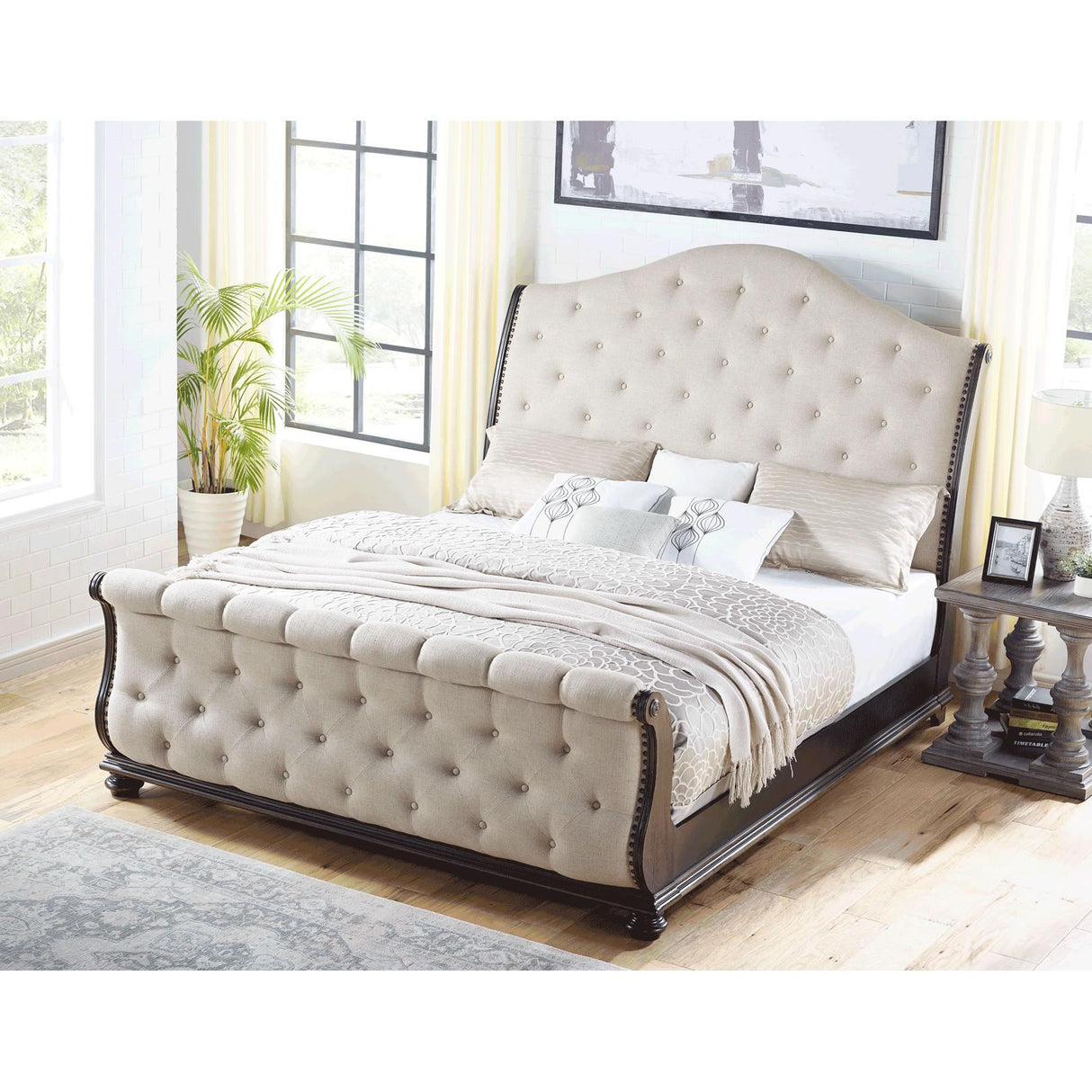 Steve Silver Furniture Rhapsody RH900 King Sleigh Bed - Molasses IMAGE 4
