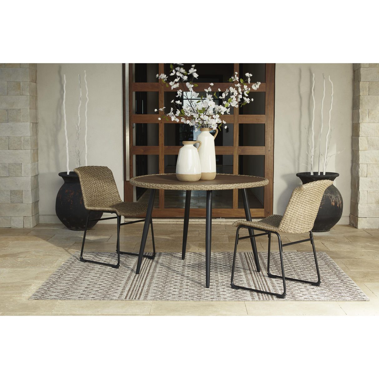  Signature Design by Ashley Amaris P369-601 Chair IMAGE 6