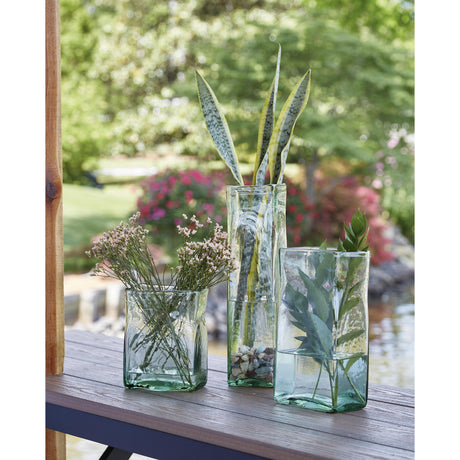  Signature Design by Ashley Taylow A2000538 Vase IMAGE 4