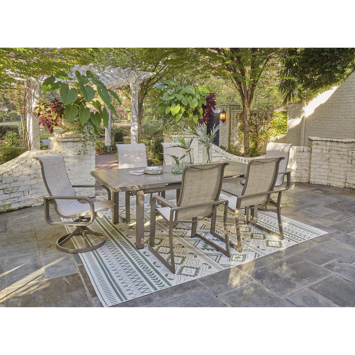  Signature Design by Ashley Beach Front P323-635 Rectangular Dining Room Extension Table IMAGE 5