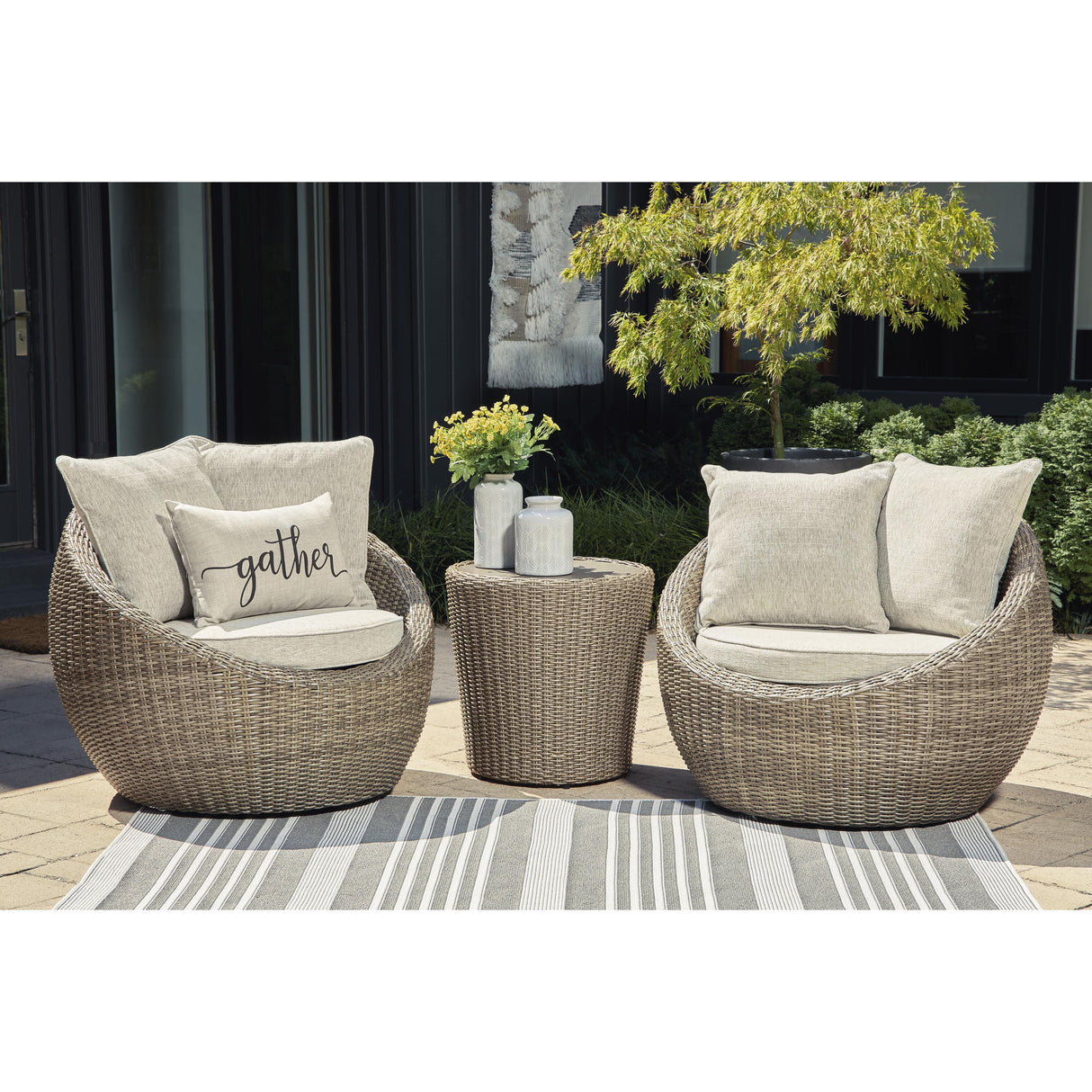  Signature Design by Ashley Danson P505-706 Round End Table IMAGE 5