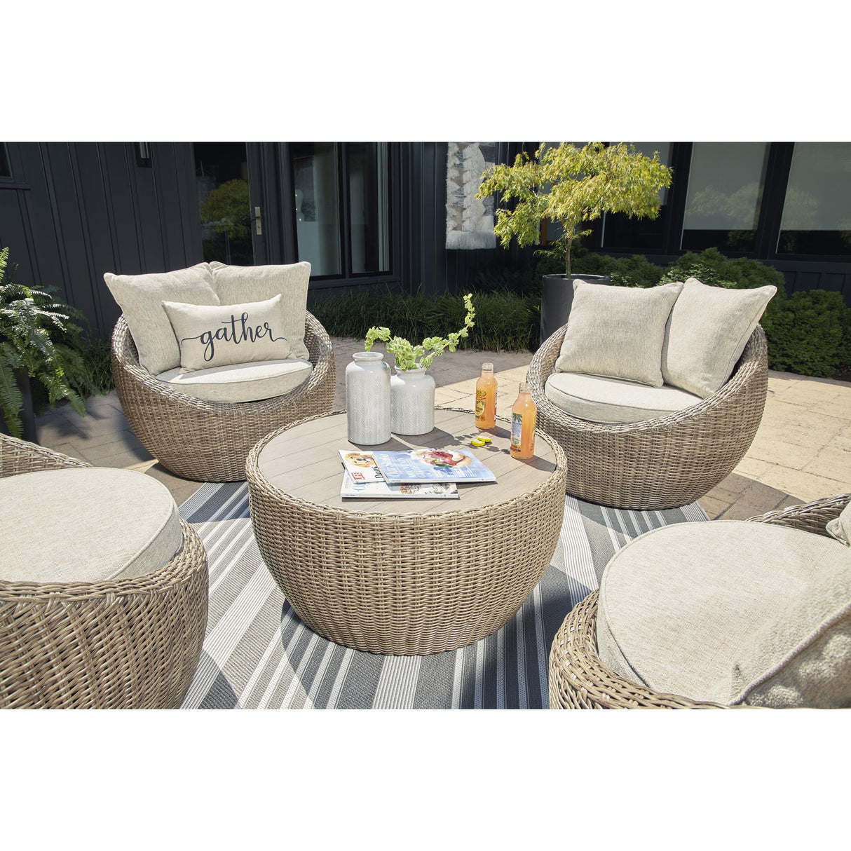  Signature Design by Ashley Danson P505-821 Swivel Lounge with Cushion IMAGE 10