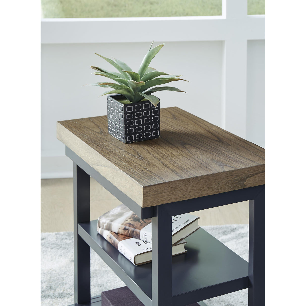  Signature Design by Ashley Landocken T402-13 Occasional Table Set IMAGE 16