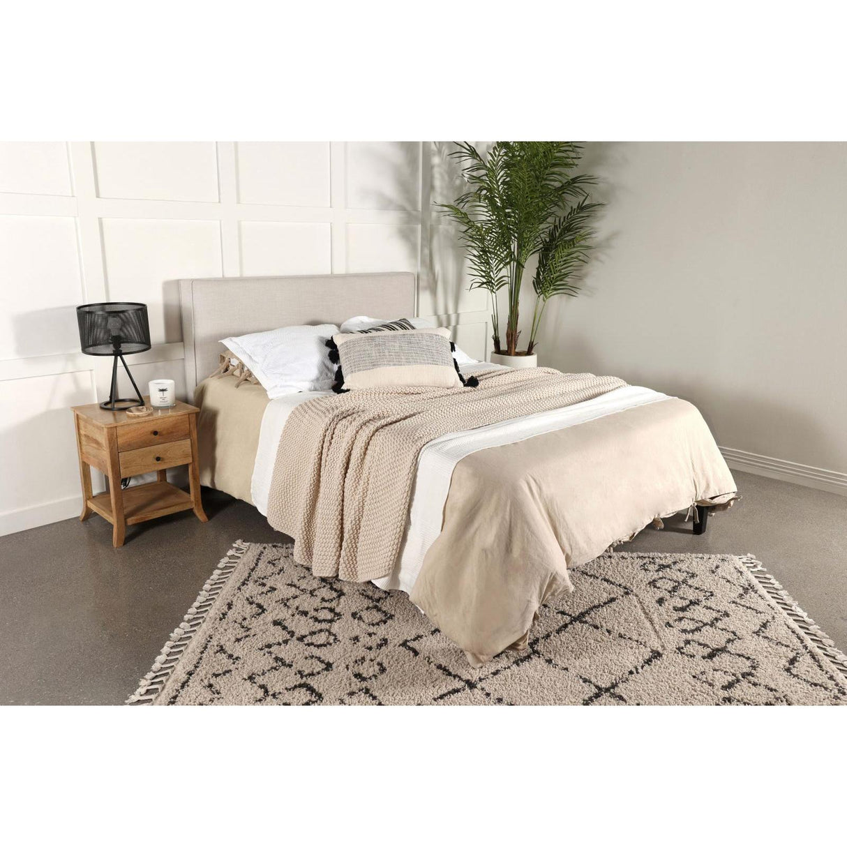  Coaster Furniture Kosmo 315993K Upholstered King Panel Headboard - Sand IMAGE 7