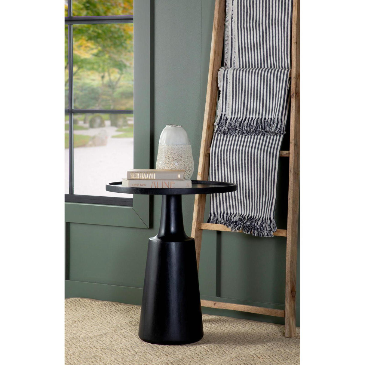  Coaster Furniture Ixia 915109 Round Solid Mango Wood Accent Side Table - Black Stain IMAGE 2
