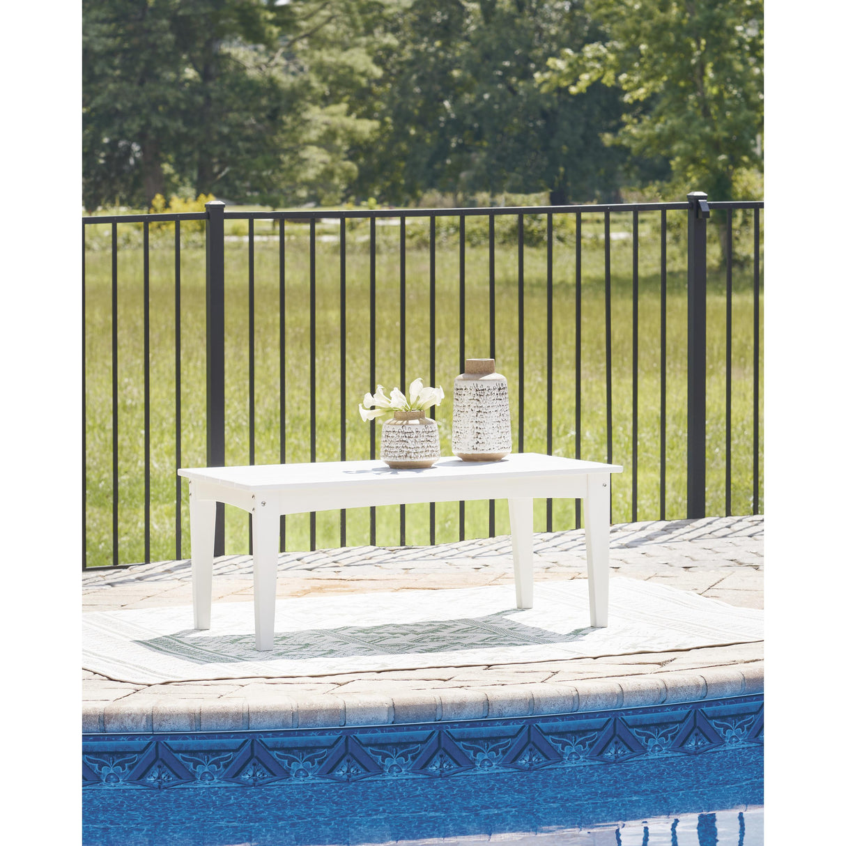  Signature Design by Ashley Hyland wave P111-701 Rectangular Cocktail Table IMAGE 5