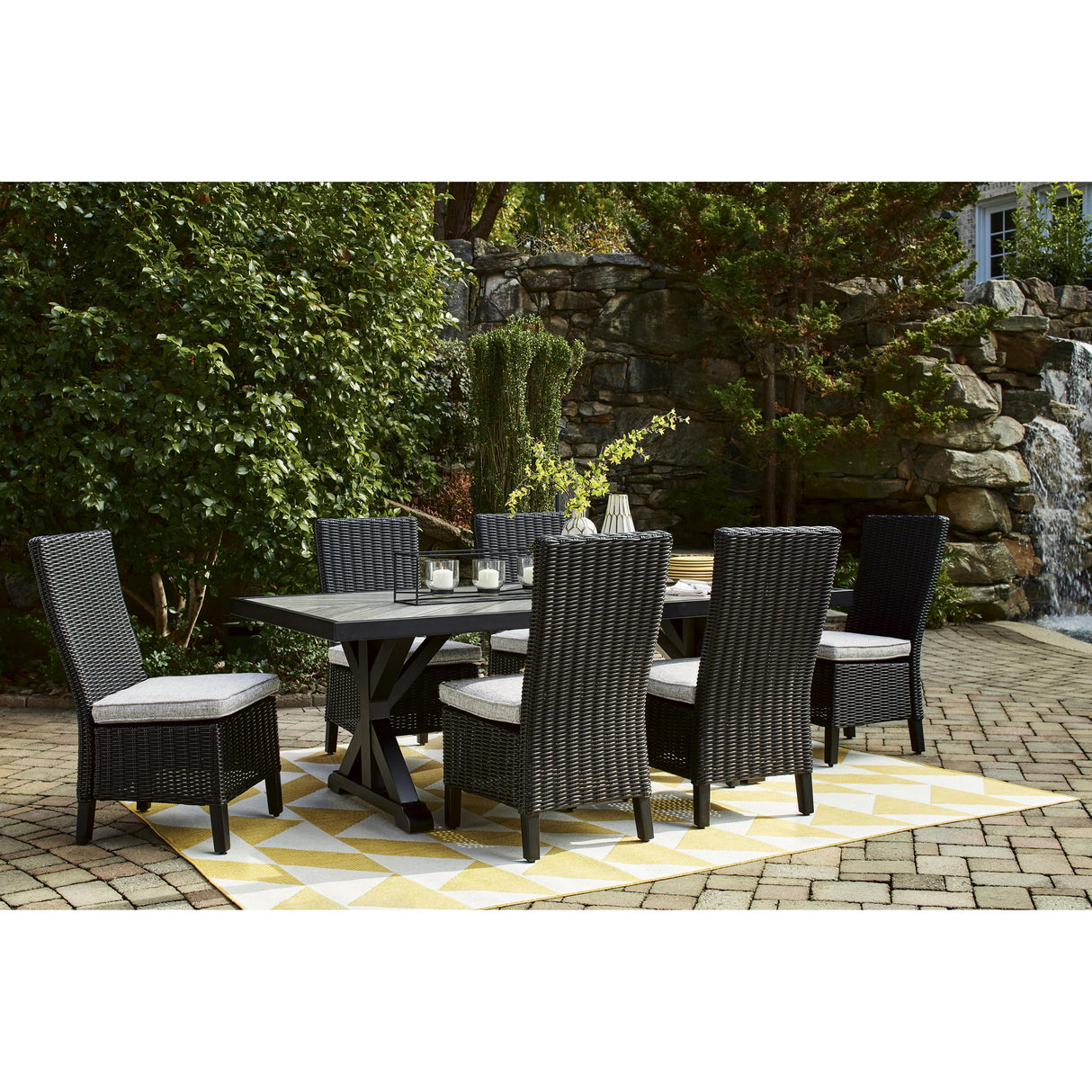  Signature Design by Ashley Beachcroft P792-601 Side Chair with Cushion IMAGE 6