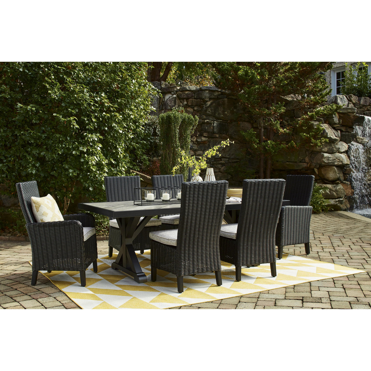  Signature Design by Ashley Beachcroft P792-625 Rectangular Dining Table with Umbrella Option IMAGE 17