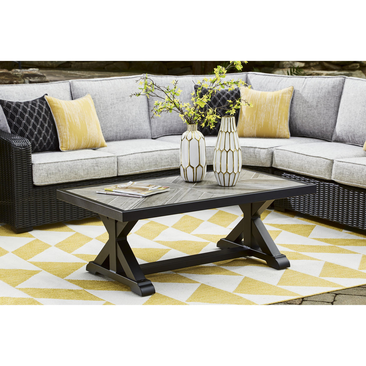  Signature Design by Ashley Beachcroft P792-701 Rectangular Cocktail Table IMAGE 5