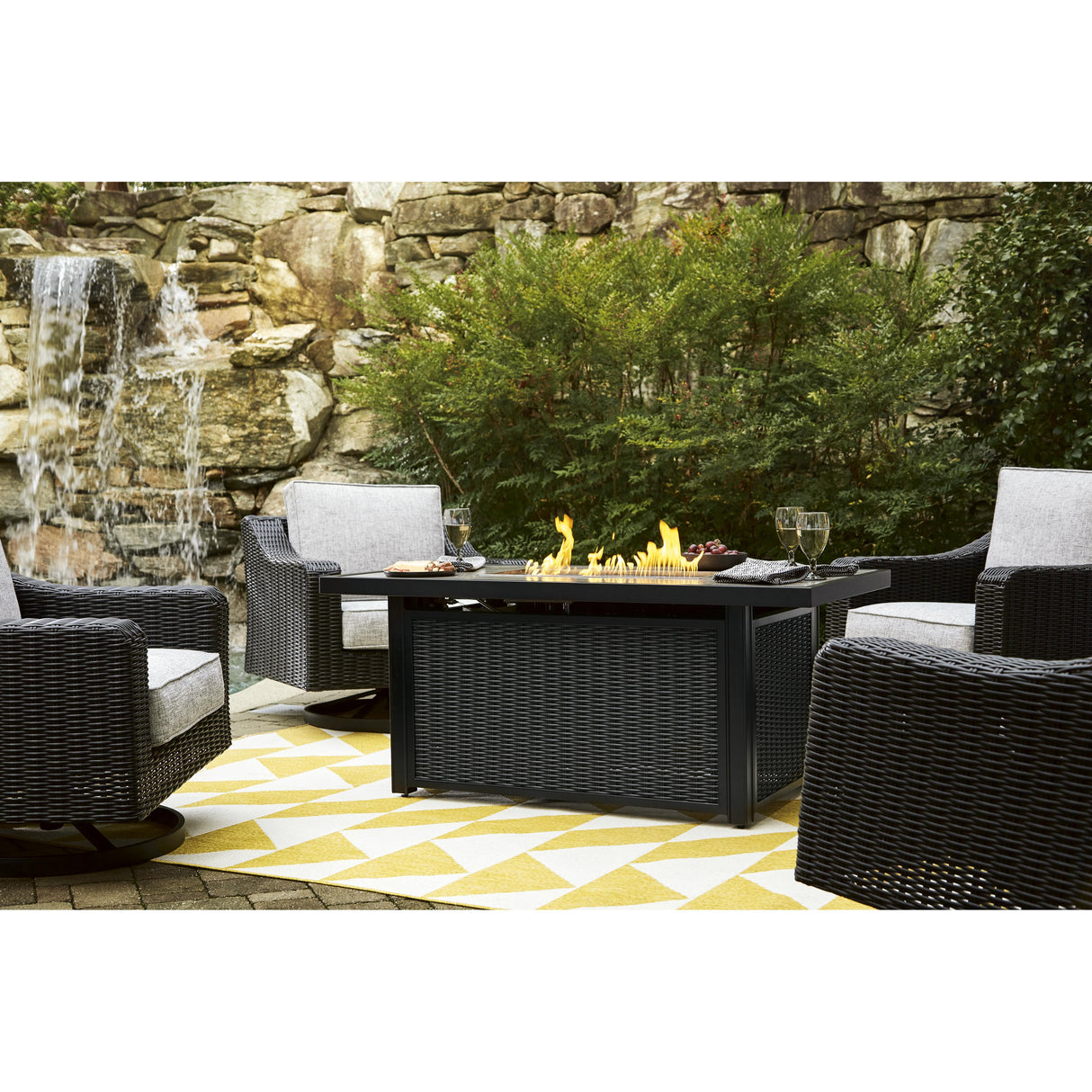  Signature Design by Ashley Beachcroft P792-821 Swivel Lounge Chair IMAGE 10