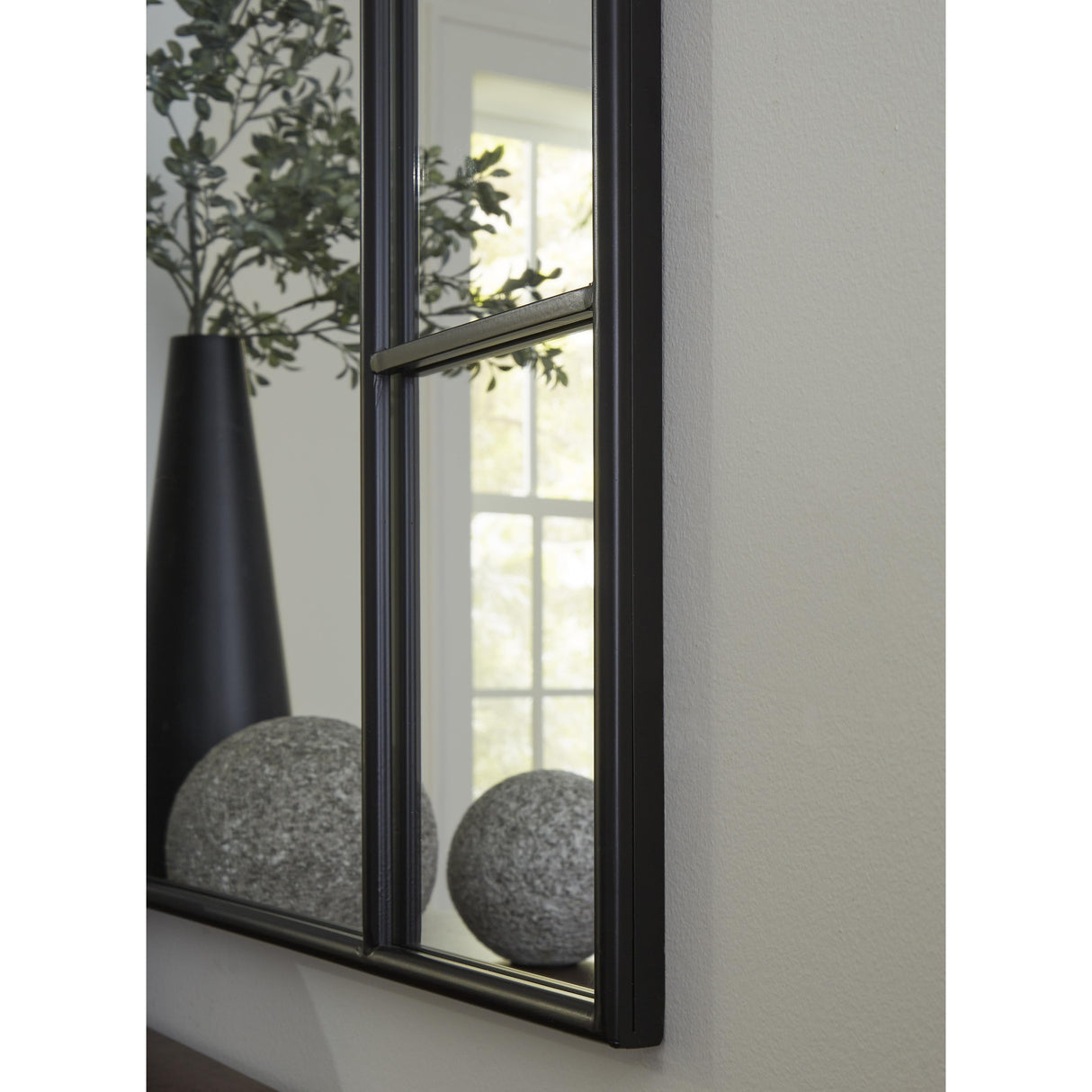  Signature Design by Ashley Evengton A8010319 Accent Mirror IMAGE 5