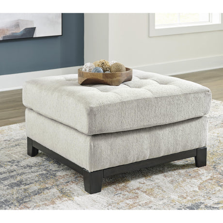  Benchcraft Maxon Place 3300408 Oversized Accent Ottoman IMAGE 4