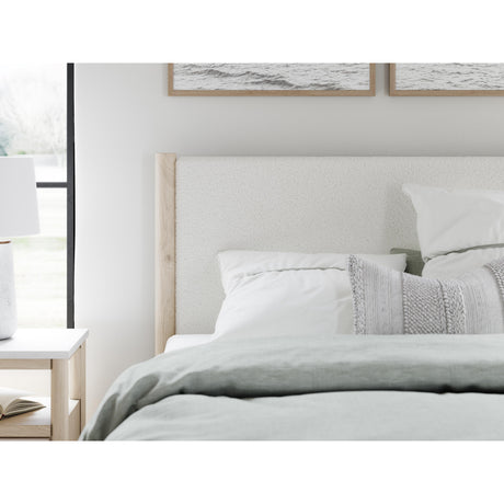  Signature Design by Ashley Cadmori B2615B4 Queen Upholstered Panel Bed IMAGE 6