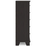  Signature Design by Ashley Covetown B441-46 Five Drawer Chest IMAGE 4