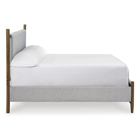  Signature Design by Ashley Lyncott B615B6 King Upholstered Bed IMAGE 2