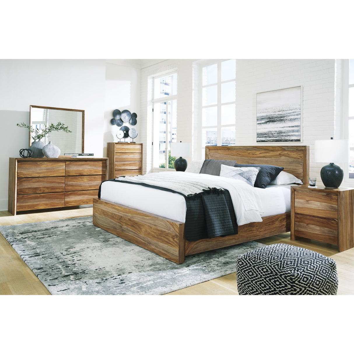  Signature Design by Ashley Dressonni B790B5 California King Panel Bed IMAGE 13