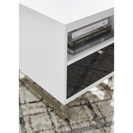 Signature Design by Ashley Gardoni T756-7 Chair Side End Table IMAGE 8