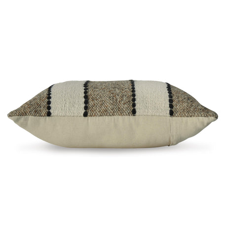  Signature Design by Ashley Rueford A1001063 Pillow IMAGE 3