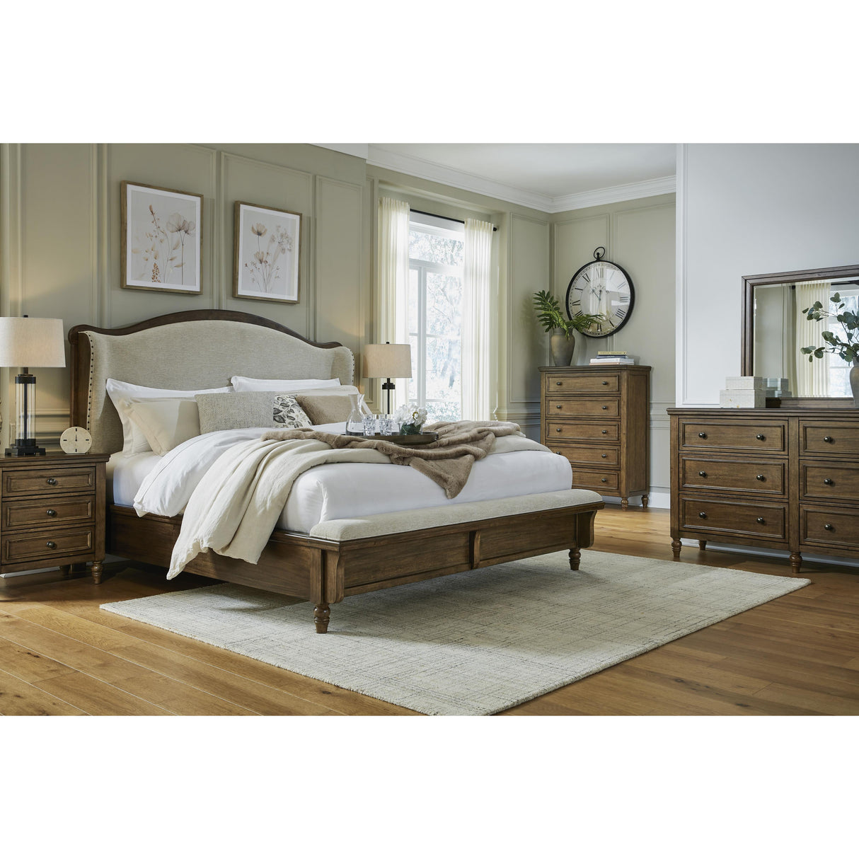  Benchcraft Sturlayne B787B1 Dresser and Mirror IMAGE 6
