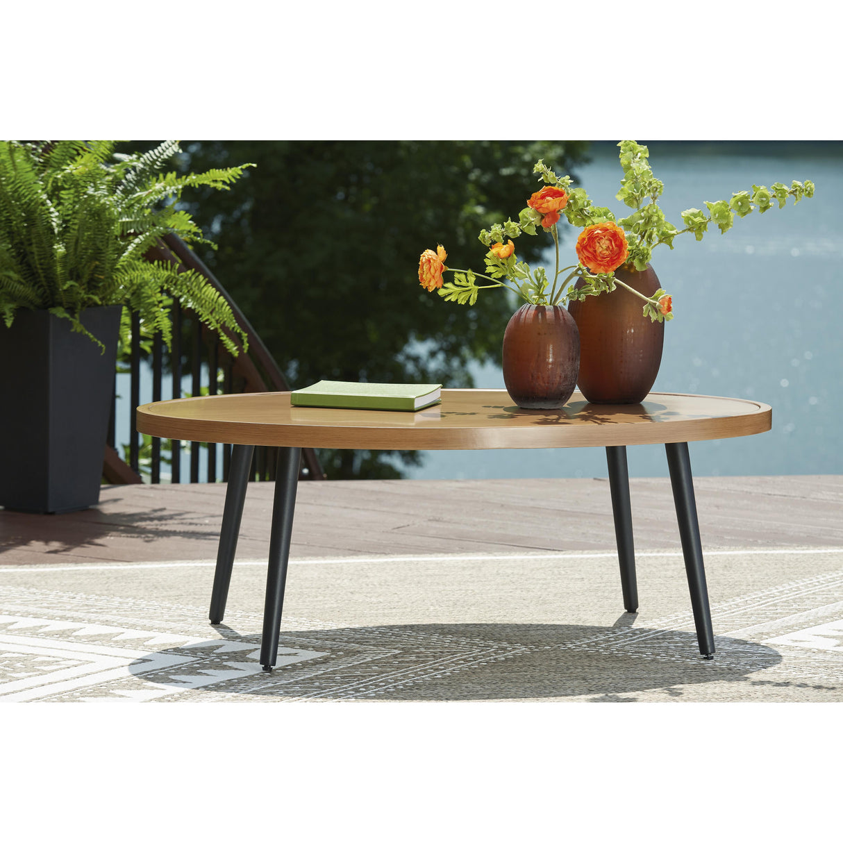  Signature Design by Ashley Horizon Hall P572-701 Cocktail Table IMAGE 4