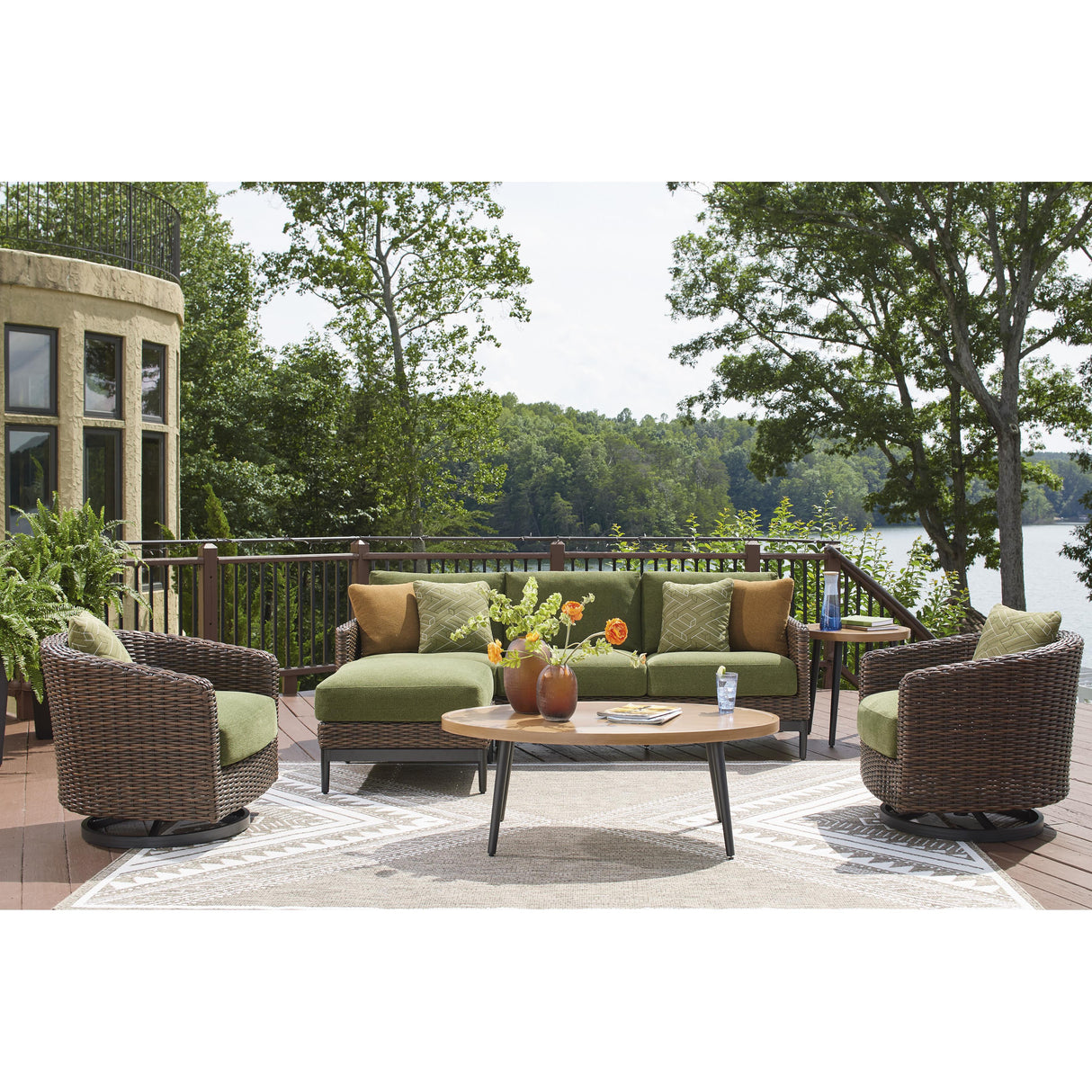  Signature Design by Ashley Horizon Hall P572-706 Round End Table IMAGE 7