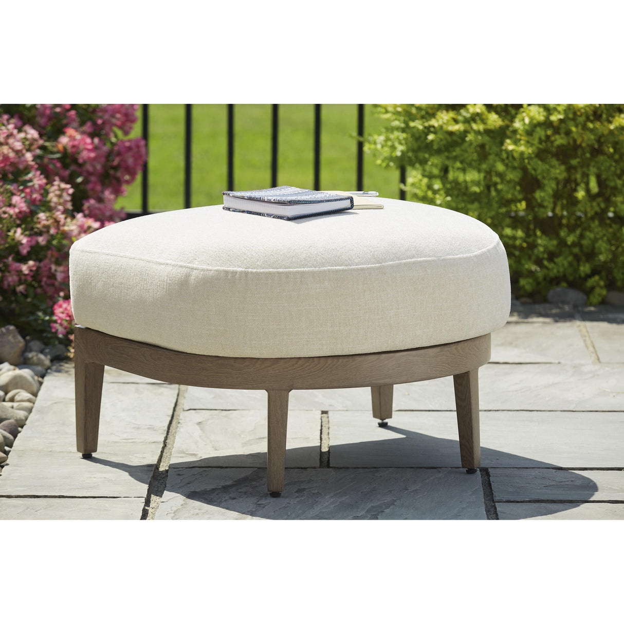  Signature Design by Ashley Serene Bay P671-814 Ottoman with Cushion IMAGE 4