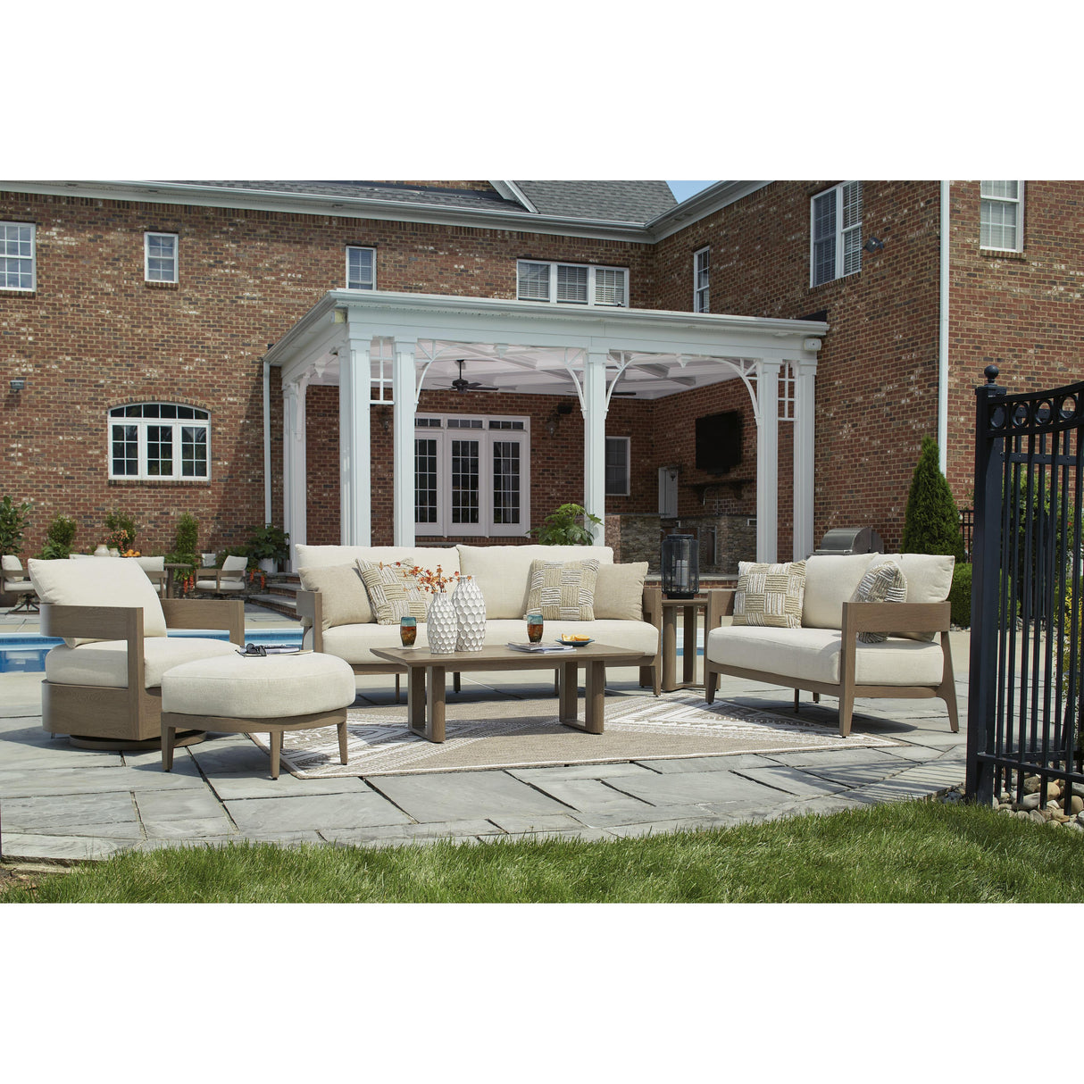  Signature Design by Ashley Serene Bay P671-814 Ottoman with Cushion IMAGE 9