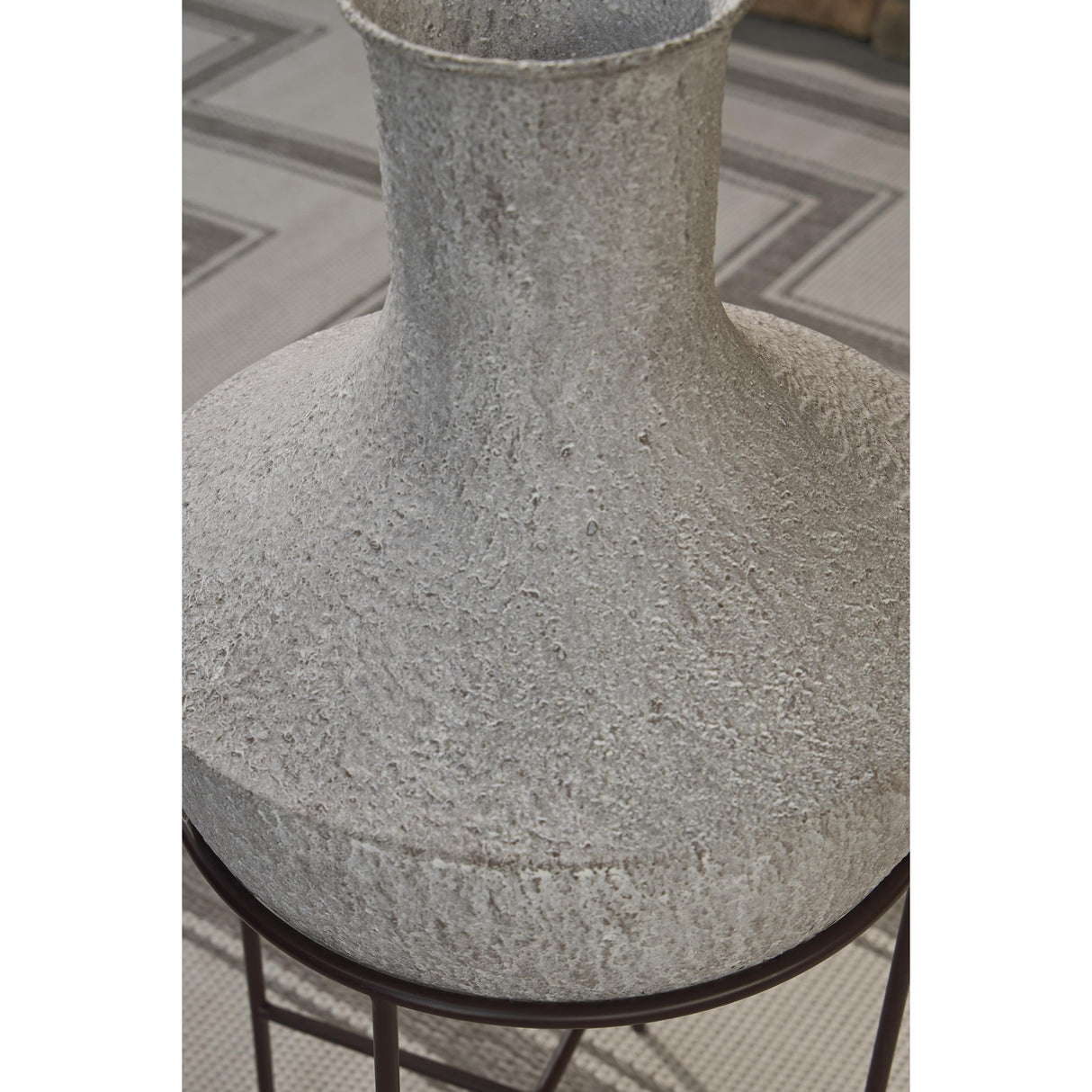  Signature Design by Ashley Estonbank A2000747 Vase IMAGE 4