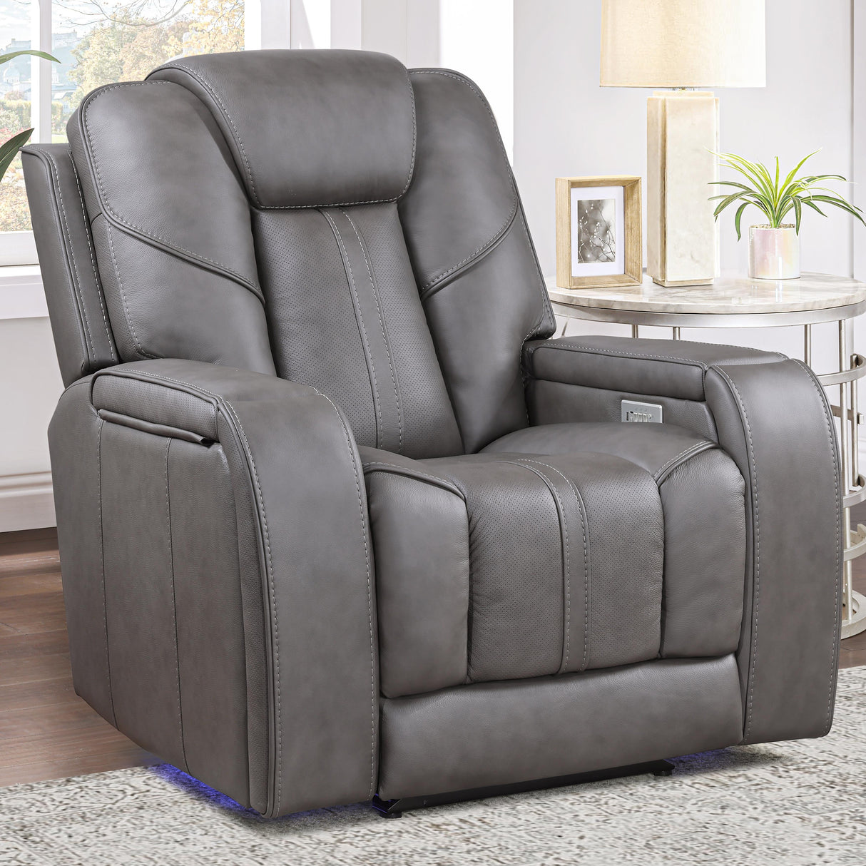  Steve Silver Furniture Daniel DAE800C Triple Pwr Leather Theater Recliner IMAGE 12
