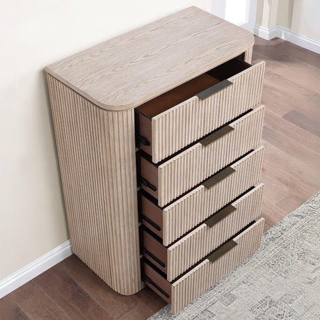  Steve Silver Furniture Henry HEN900TC Sand Chest IMAGE 5