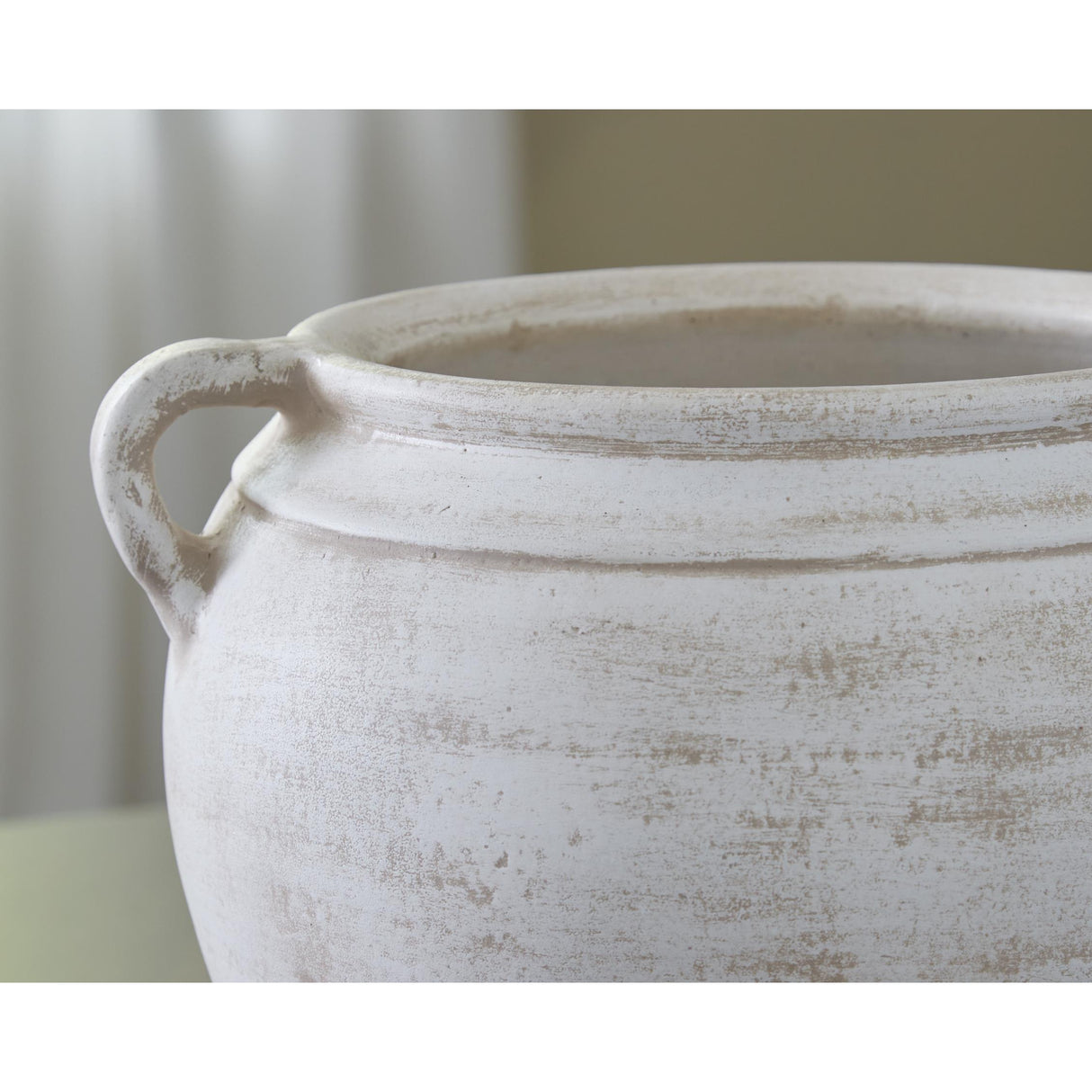  Signature Design by Ashley Meadie A2000787 Vase IMAGE 4